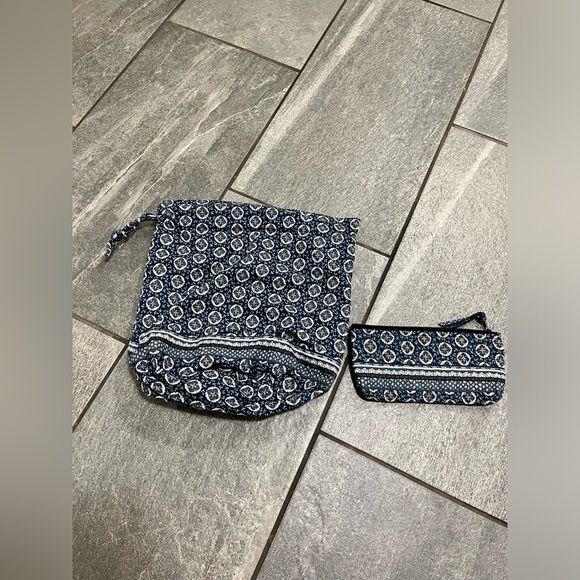 Vera Bradley Handbags - Vera Bradley bag with matching wallet